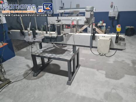 Rotuladora autom�tica para frascos potes garrafas para r�tulos auto adesivo  Bauch Campos