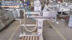Envasadora de l�quidos pneum�tica em inox semi-autom�tica com dois bicos Y&G Packing Machinery