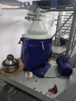 Centr�fuga separadora para purificar �leos industriais Alfa Laval MOPX 205