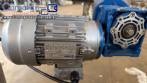 Envasadora dosadora rotativa seladora atuom�tica para copos potes frascos Milainox MB-1