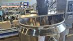 Envasadora em inox de bancada semi autom�tica para pastoso com funil com misturador e aquecimento encamisado Cetro