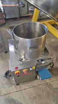 Formadora autom�tica de hamb�rguer Minerva Omega Group 2018 at� 2.100 hamb�rgueres por hora